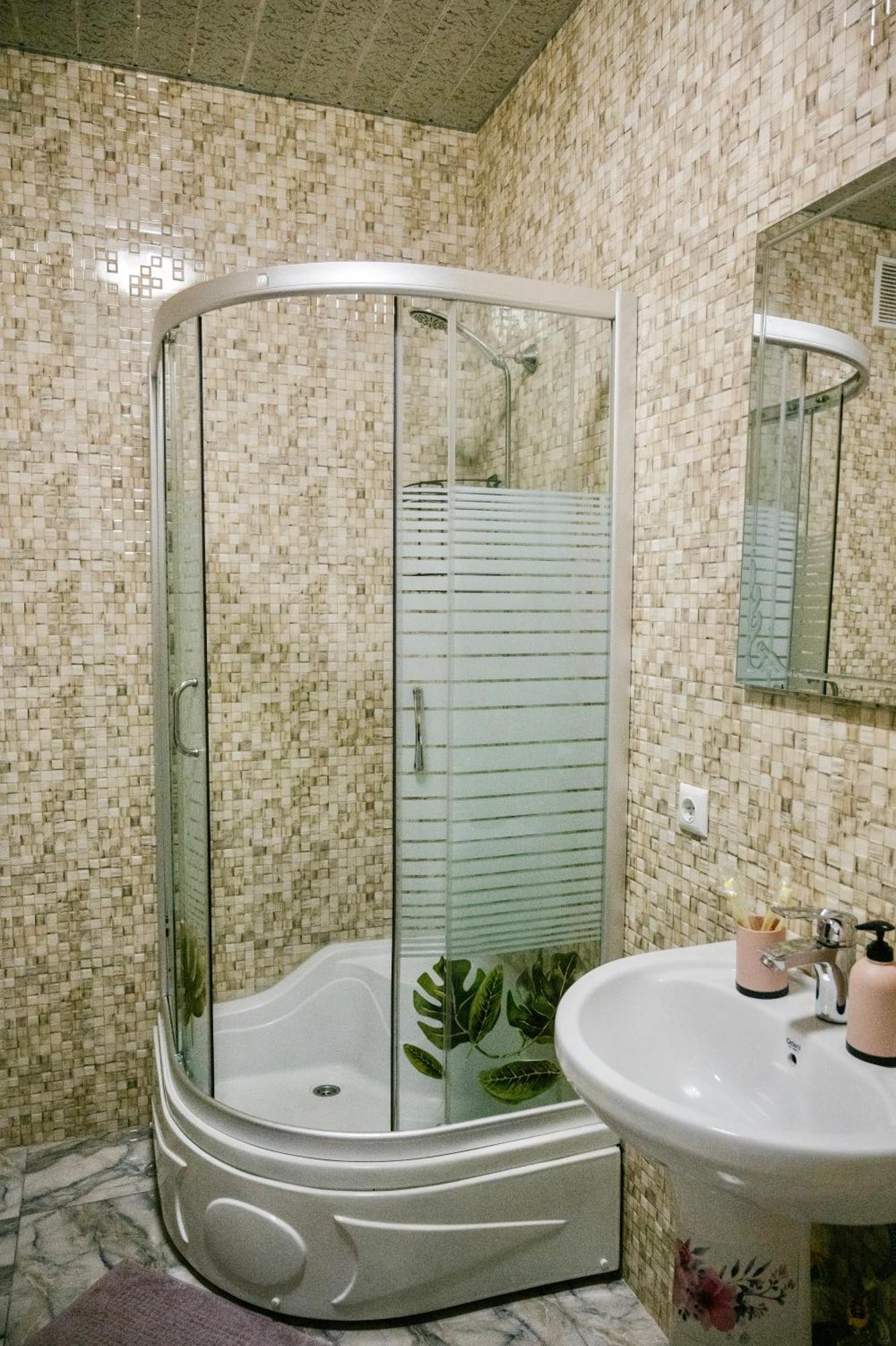 Ekaterine'S Apartments 巴统 客房 照片