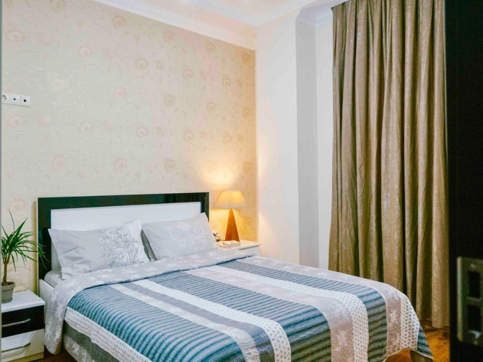 Ekaterine'S Apartments 巴统 外观 照片